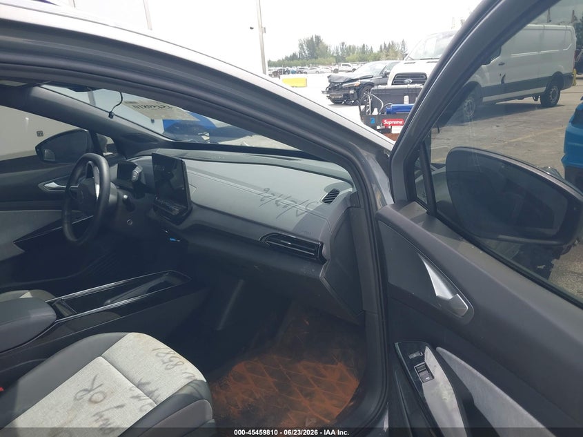 2023 Volkswagen Id.4 VIN 1V2BMPE8XPC058581 IAAI salvage auction — FRONT END, Clear (Florida), sold $5,050 on 2026-07-09 (photo 5)