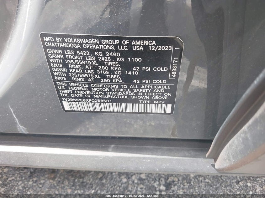 2023 Volkswagen Id.4 VIN 1V2BMPE8XPC058581 IAAI salvage auction — FRONT END, Clear (Florida), sold $5,050 on 2026-07-09 (photo 9)