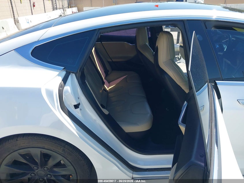 2016 Tesla Model s VIN 5YJSA1E24GF175675 IAAI salvage auction — SIDE, Salvage (California), sold $3,750 on 2026-08-02 (photo 8)