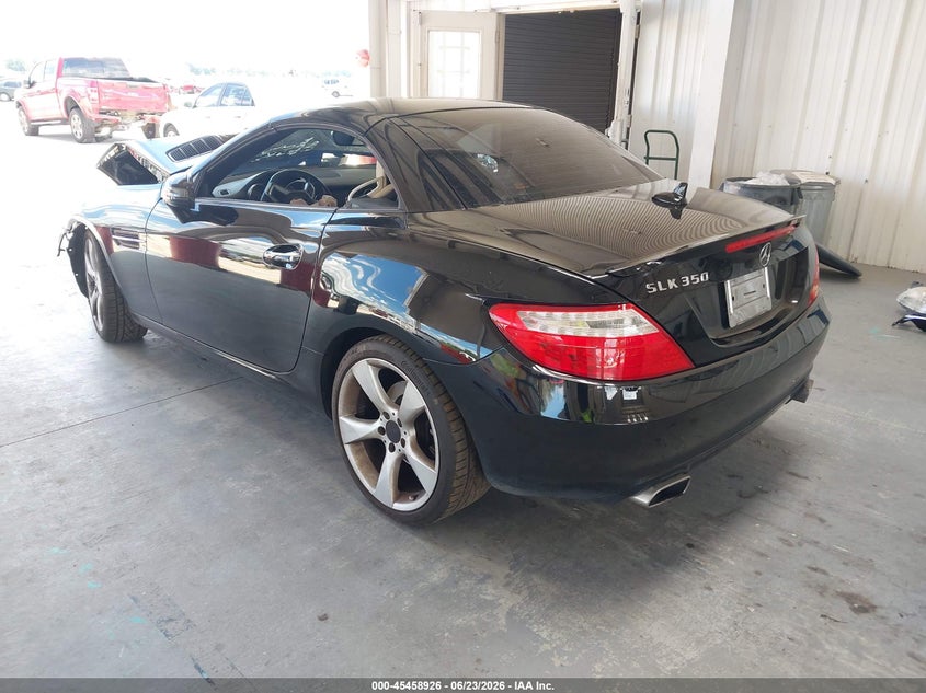 2012 Mercedes-benz Slk-klasse VIN WDDPK5HA8CF014559 IAAI salvage auction — FRONT END, Rebuildable (Florida), sold $950 on 2026-07-29 (photo 3)