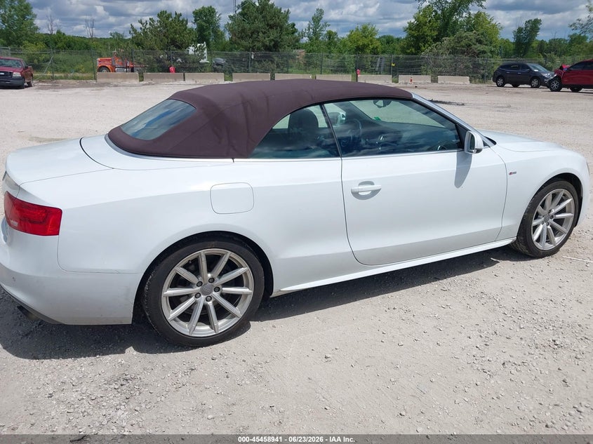 2015 Audi A5 VIN WAUMFAFH0FN004545 IAAI salvage auction — LEFT SIDE, Salvage Title, sold $2,800 on 2026-07-28 (photo 4)