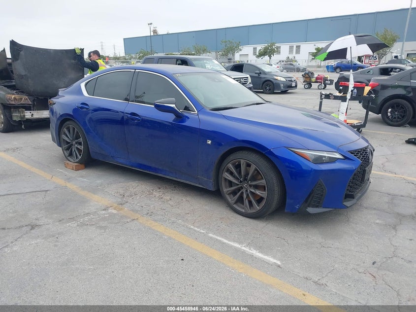2022 Lexus Is VIN JTHGZ1B27N5050153 IAAI salvage auction — SIDE, Clear - Dealer Only (California), sold $15,400 on 2026-07-13 (photo 1)