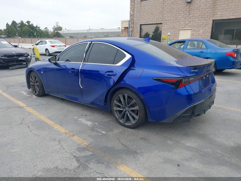 2022 Lexus Is VIN JTHGZ1B27N5050153 IAAI salvage auction — SIDE, Clear - Dealer Only (California), sold $15,400 on 2026-07-13 (photo 3)