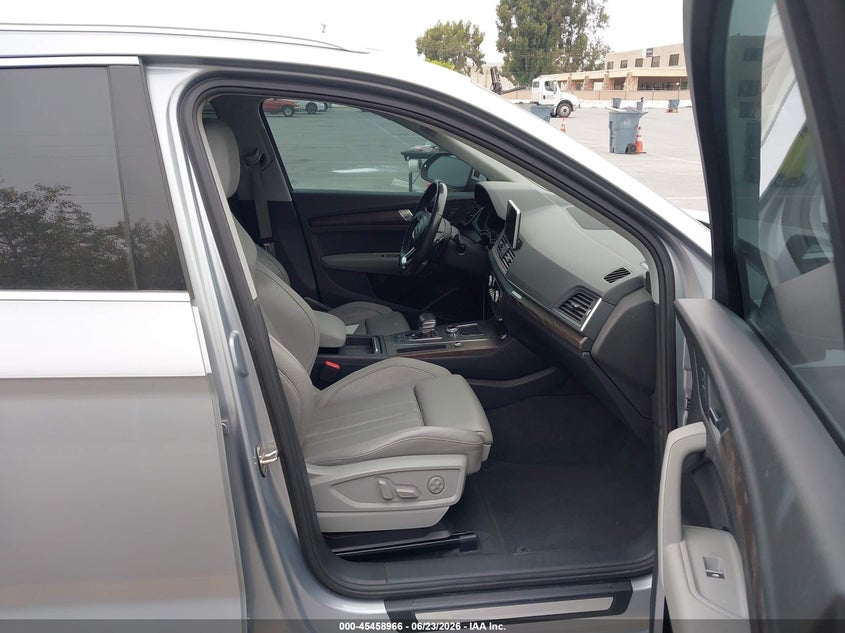 2018 Audi Q5 VIN WA1BNAFY5J2076732 IAAI salvage auction — FRONT END, Salvage (Arizona), sold $5,600 on 2026-07-29 (photo 5)