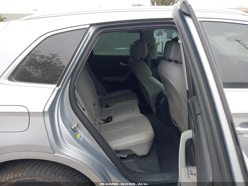 2018 Audi Q5 VIN WA1BNAFY5J2076732 IAAI salvage auction — FRONT END, Salvage (Arizona), sold $5,600 on 2026-07-29 (photo 8)