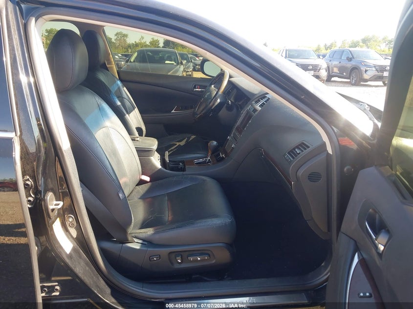 2011 Lexus Es 350 VIN JTHBK1EG4B2436306 IAAI salvage auction — REAR END, Salvage (Illinois), sold $825 on 2026-08-02 (photo 5)