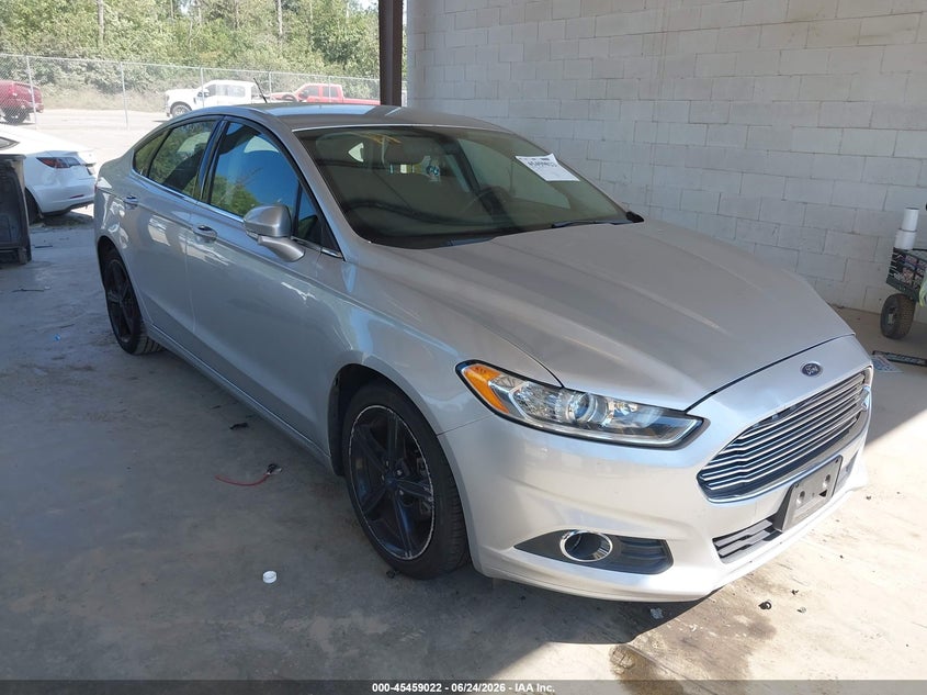 2016 Ford Fusion VIN 3FA6P0H77GR397360 IAAI salvage auction — LEFT FRONT, Salvage Title, sold $700 on 2026-08-01 (photo 1)