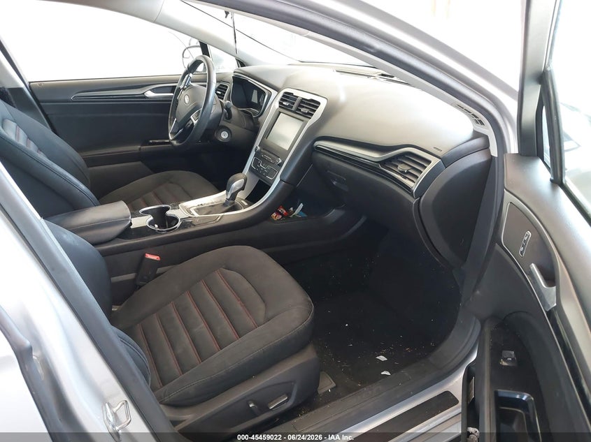 2016 Ford Fusion VIN 3FA6P0H77GR397360 IAAI salvage auction — LEFT FRONT, Salvage Title, sold $700 on 2026-08-01 (photo 5)