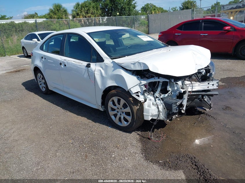 2025 Toyota Corolla VIN 5YFB4MDE8SP297912 IAAI salvage auction — FRONT END, Clear (Michigan), sold $5,850 on 2026-07-22 (photo 1)