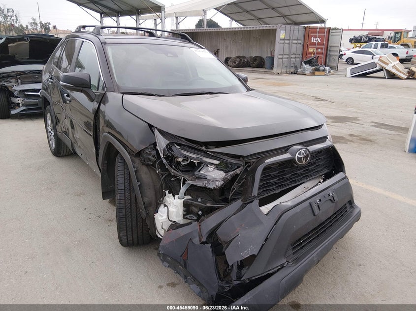 2022 Toyota Rav 4 VIN 2T3C1RFV0NC205906 IAAI salvage auction — RIGHT SIDE, Salvage Title, sold $8,700 on 2026-07-29 (photo 1)