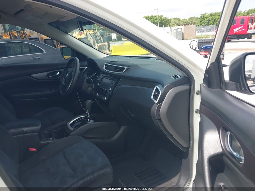 2016 Nissan Rogue VIN JN8AT2MT1GW018594 IAAI salvage auction — FRONT END, Salvage (Florida), sold $3,500 on 2026-07-26 (photo 5)