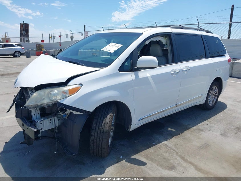2013 Toyota Sienna VIN 5TDYK3DC4DS376464 IAAI salvage auction — FRONT & REAR, Salvage (California), sold $1,100 on 2026-07-15 (photo 2)