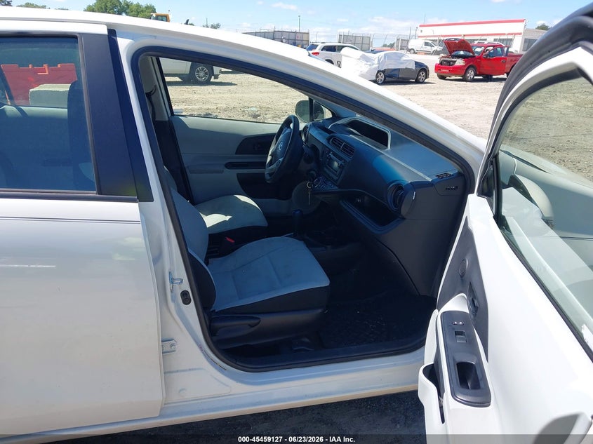 2013 Toyota Prius c VIN JTDKDTB39D1046965 IAAI salvage auction — FRONT & REAR, Salvage (Georgia), sold $1,050 on 2026-07-23 (photo 5)