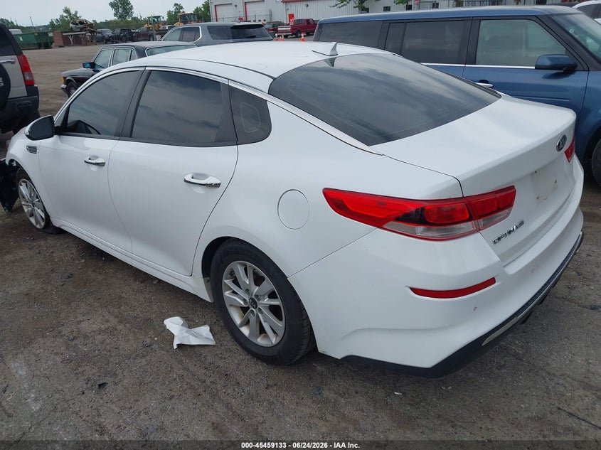 2019 Kia Optima VIN 5XXGT4L3XKG275198 IAAI salvage auction — LEFT FRONT, Clear (Michigan), sold $1,600 on 2026-07-30 (photo 3)