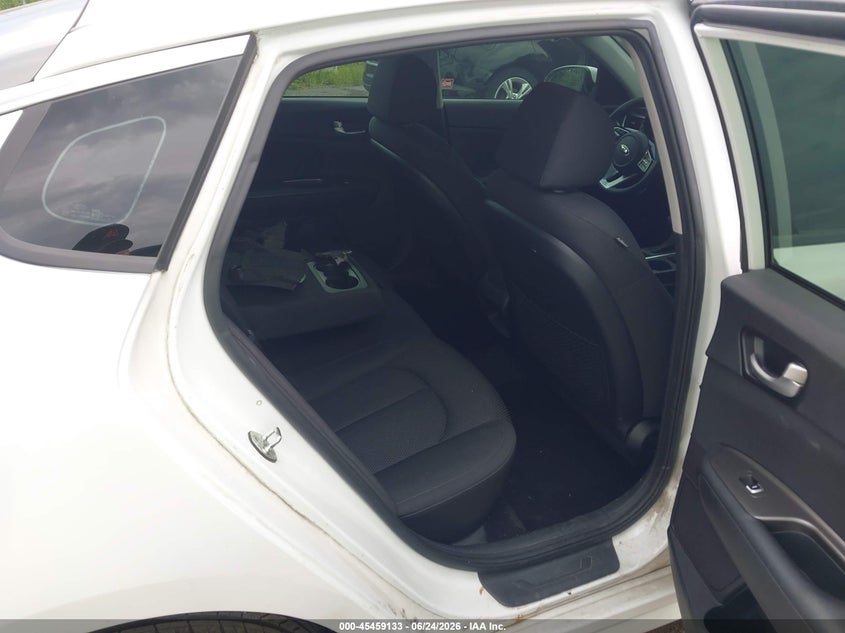 2019 Kia Optima VIN 5XXGT4L3XKG275198 IAAI salvage auction — LEFT FRONT, Clear (Michigan), sold $1,600 on 2026-07-30 (photo 8)
