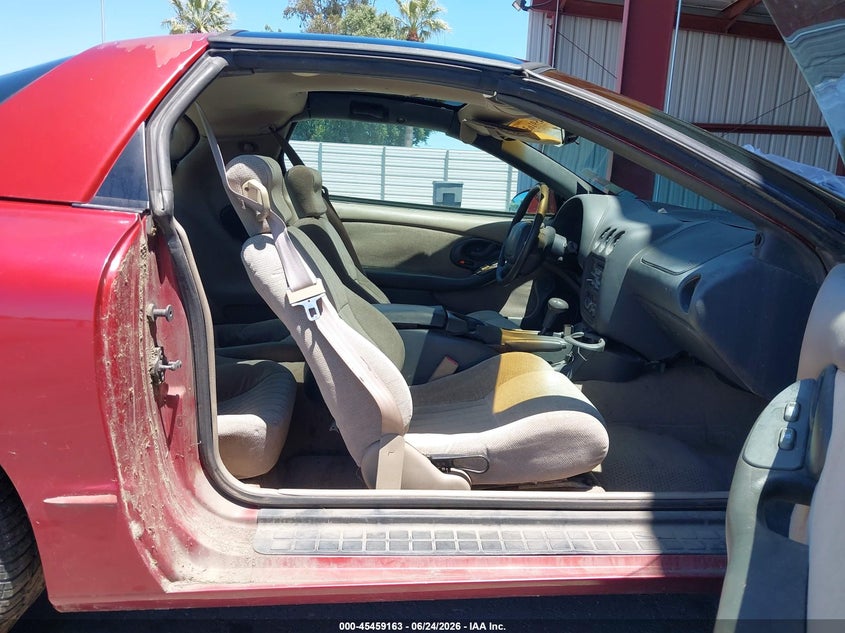 1998 Pontiac Firebird VIN 2G2FS22K1W2209676 IAAI salvage auction — NORMAL WEAR, Clear - Dealer Only (California), sold $250 on 2026-07-07 (photo 5)