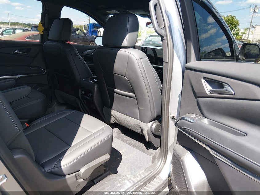 2025 Chevrolet Traverse VIN 1GNEVGRS5SJ238502 IAAI salvage auction — FRONT END, Salvage (Idaho), sold $16,300 on 2026-07-27 (photo 8)
