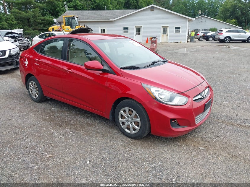 2013 Hyundai Accent VIN KMHCT4AE4DU584175 IAAI salvage auction — NORMAL WEAR, Original (Ohio), sold $275 on 2026-07-20 (photo 1)