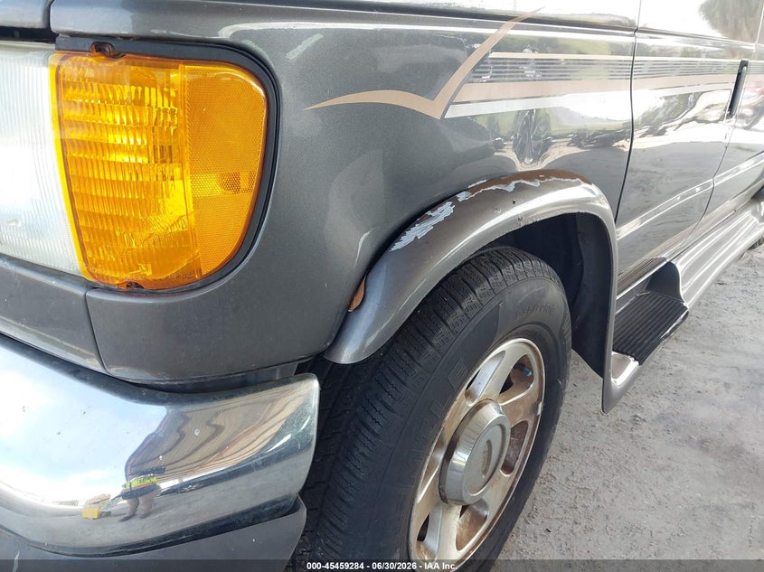 2006 Ford E 150 VIN 1FDRE14LX6HA37565 IAAI salvage auction — NORMAL WEAR, Clear (Florida), sold $550 on 2026-07-07 (photo 6)