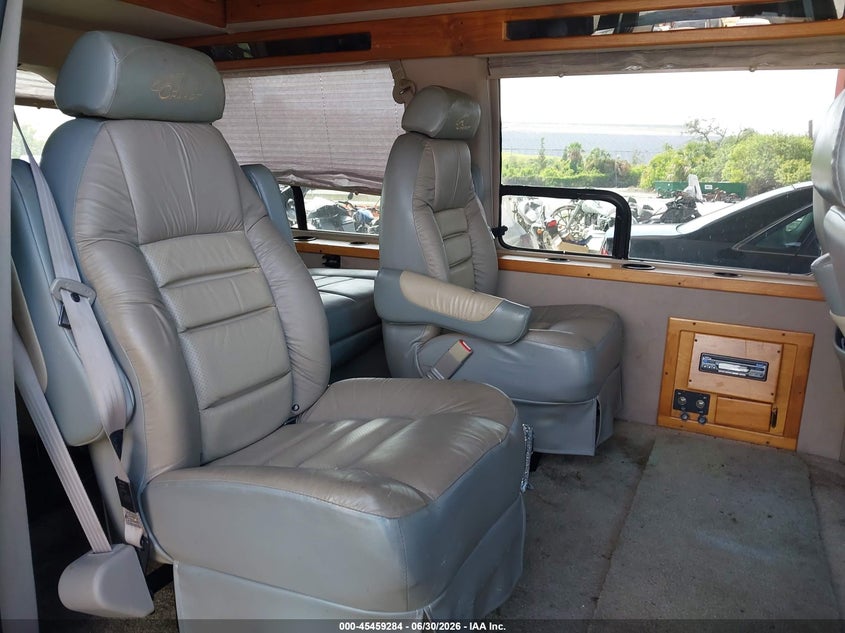 2006 Ford E 150 VIN 1FDRE14LX6HA37565 IAAI salvage auction — NORMAL WEAR, Clear (Florida), sold $550 on 2026-07-07 (photo 8)