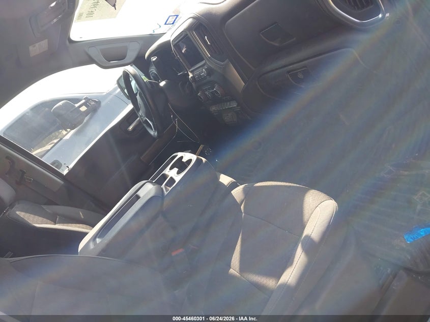 2019 Chevrolet Silverado VIN 1GCPWDED6KZ204204 IAAI salvage auction — NORMAL WEAR, Clear (California), sold $9,275 on 2026-07-30 (photo 5)