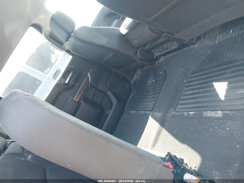 2019 Chevrolet Silverado VIN 1GCPWDED6KZ204204 IAAI salvage auction — NORMAL WEAR, Clear (California), sold $9,275 on 2026-07-30 (photo 8)