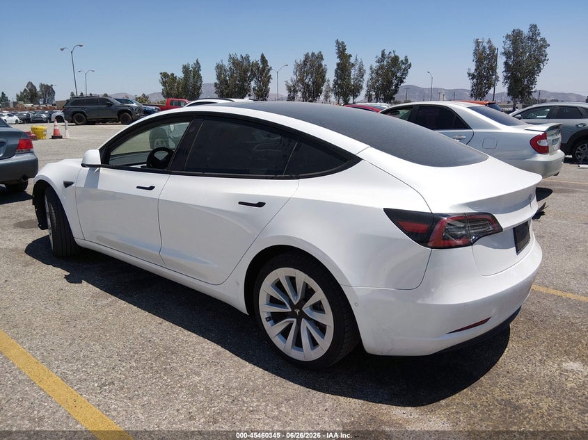2021 Tesla Model 3 VIN 5YJ3E1EA8MF073470 IAAI salvage auction — RIGHT SIDE, Salvage (California), sold $5,500 on 2026-07-21 (photo 3)