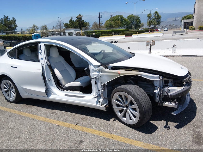 2021 Tesla Model 3 VIN 5YJ3E1EA8MF073470 IAAI salvage auction — RIGHT SIDE, Salvage (California), sold $5,500 on 2026-07-21 (photo 6)