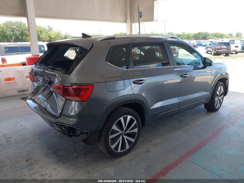 2022 Volkswagen Taos VIN 3VVRX7B25NM086194 IAAI salvage auction — REAR END, Salvage Title, sold $7,800 on 2026-07-29 (photo 4)