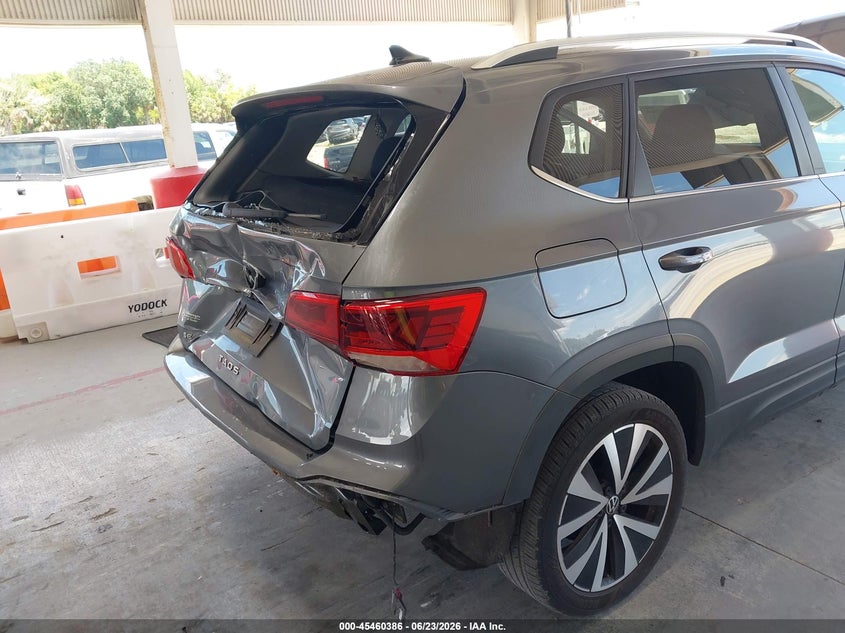 2022 Volkswagen Taos VIN 3VVRX7B25NM086194 IAAI salvage auction — REAR END, Salvage Title, sold $7,800 on 2026-07-29 (photo 6)