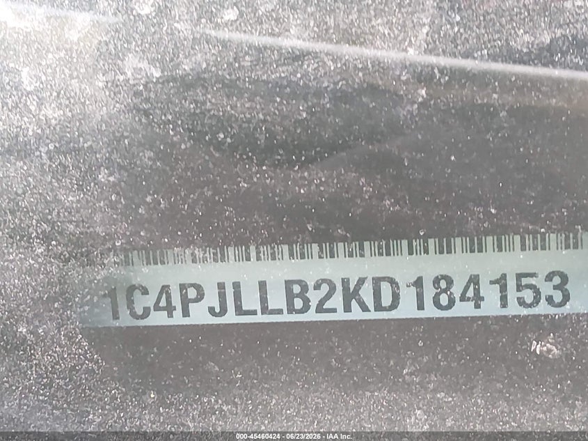 2019 Jeep Cherokee VIN 1C4PJLLB2KD184153 IAAI salvage auction — FRONT END, Salvage Title, sold $3,150 on 2026-07-29 (photo 9)