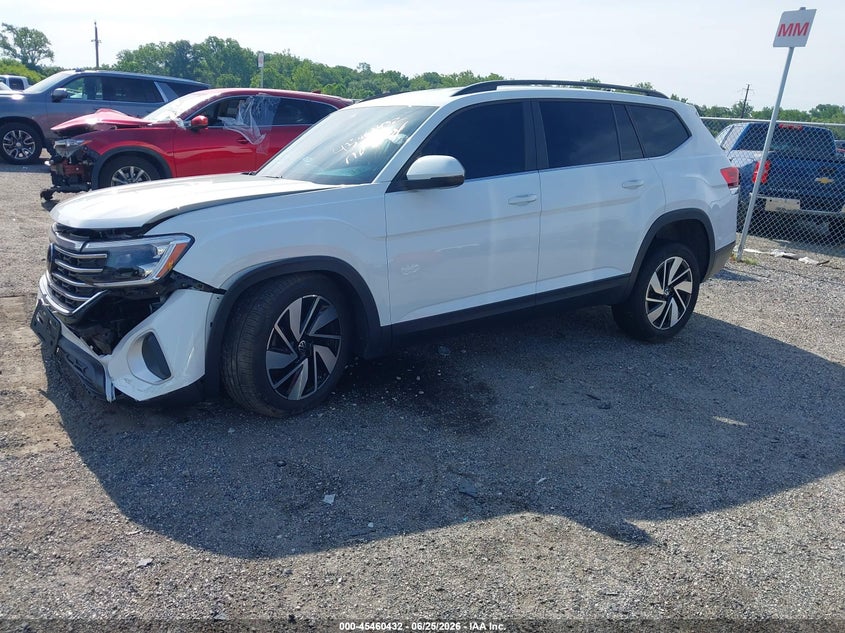 2024 Volkswagen Atlas VIN 1V2HR2CA4RC538798 IAAI salvage auction — RIGHT FRONT, Salvage - Greater Than 75% (Maryland), sold $7,750 on 2026-08-01 (photo 2)