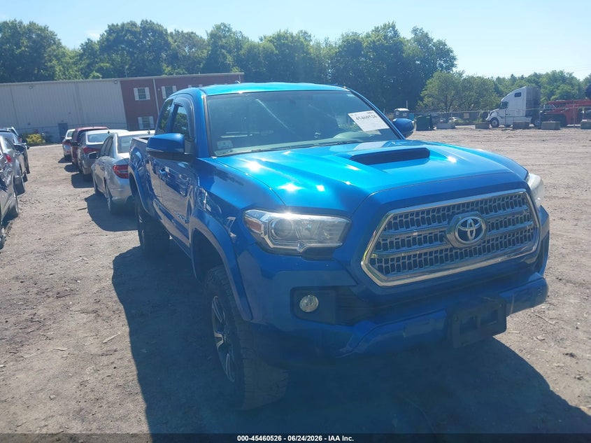 2016 Toyota Tacoma VIN 5TFSZ5ANXGX040755 IAAI salvage auction — RIGHT REAR, Clear (Massachusetts), sold $13,600 on 2026-07-07 (photo 1)