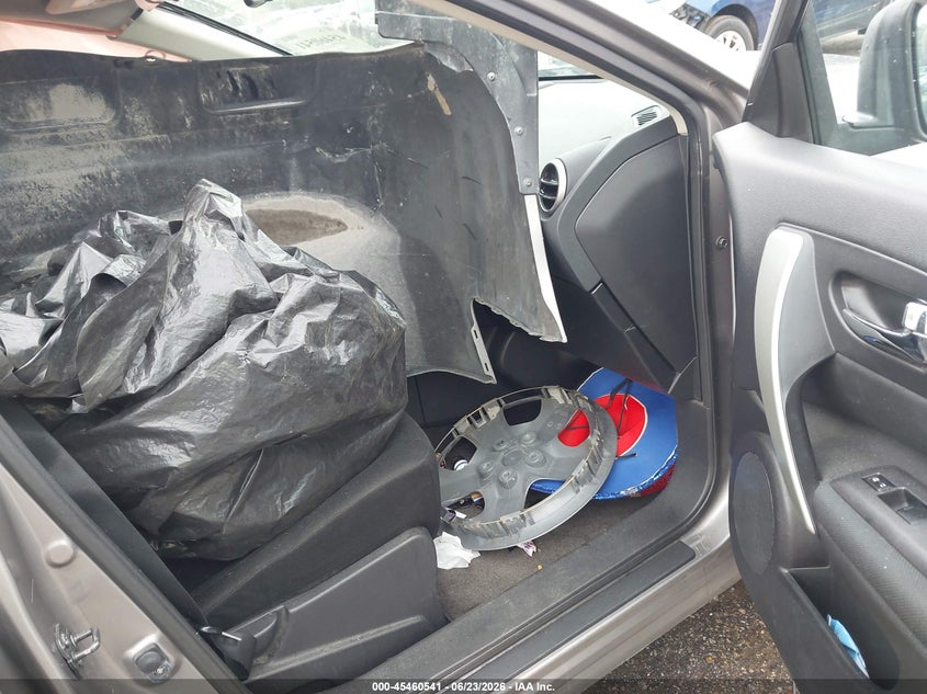 2014 Nissan Rogue VIN JN8AS5MT9EW101580 IAAI salvage auction — ALL OVER, Salvage Title, sold $325 on 2026-07-24 (photo 5)