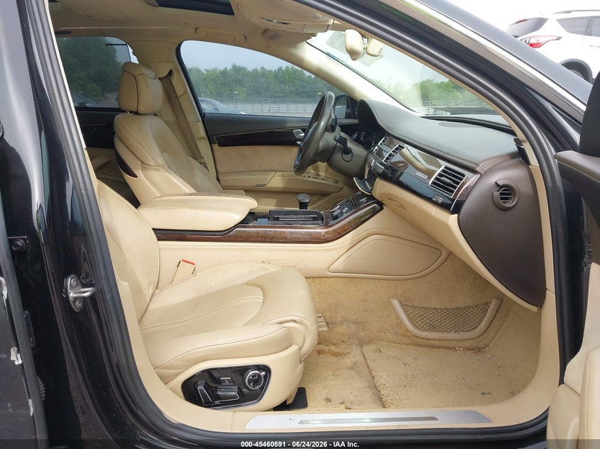 2013 Audi A8 VIN WAUR2AFD6DN019207 IAAI salvage auction — RIGHT SIDE, Clear (Tennessee), sold $2,500 on 2026-07-24 (photo 5)