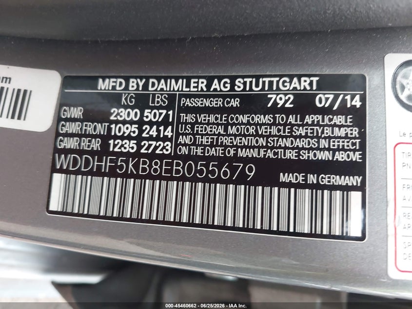 2014 Mercedes-benz E-klasse VIN WDDHF5KB8EB055679 IAAI salvage auction — RIGHT REAR, Salvage Title, sold $2,625 on 2026-07-15 (photo 9)
