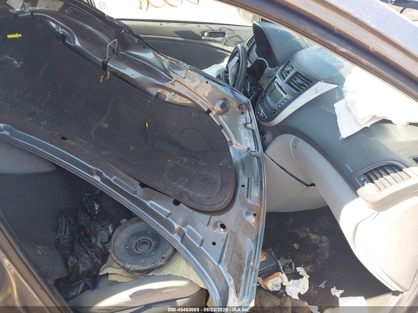 2017 Hyundai Accent VIN KMHCT4AE5HU313115 IAAI salvage auction — NORMAL WEAR, Salvage (California), sold $375 on 2026-07-29 (photo 5)