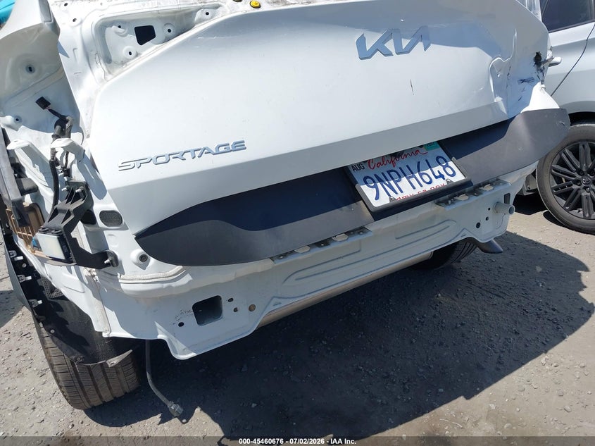 2024 Kia Sportage VIN KNDPZDDH2R7166116 IAAI salvage auction — REAR END, Salvage Title, sold $15,400 on 2026-07-15 (photo 6)
