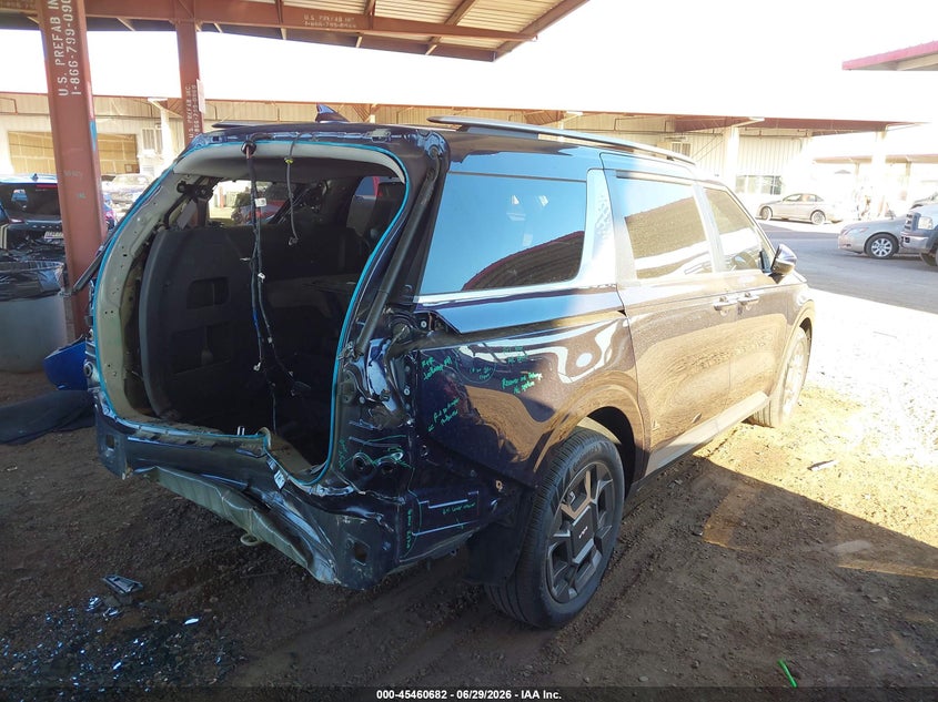 2025 Kia Carnival VIN KNDNC5KA3S6060449 IAAI salvage auction — REAR END, Salvage Title, sold $12,600 on 2026-09-08 (photo 4)
