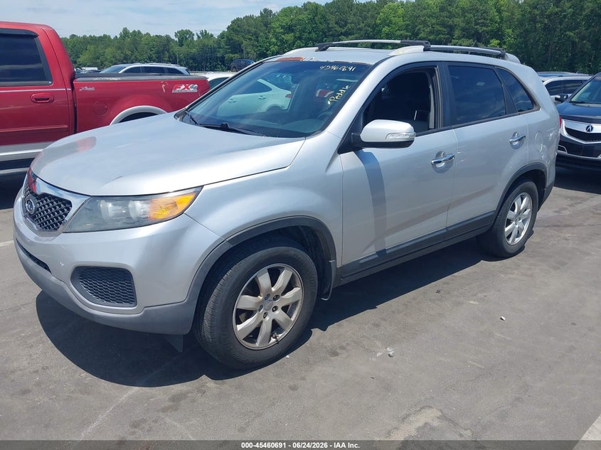 2013 Kia Sorento VIN 5XYKT4A20DG326999 IAAI salvage auction — NORMAL WEAR, Clear (North Carolina), sold $700 on 2026-07-08 (photo 2)