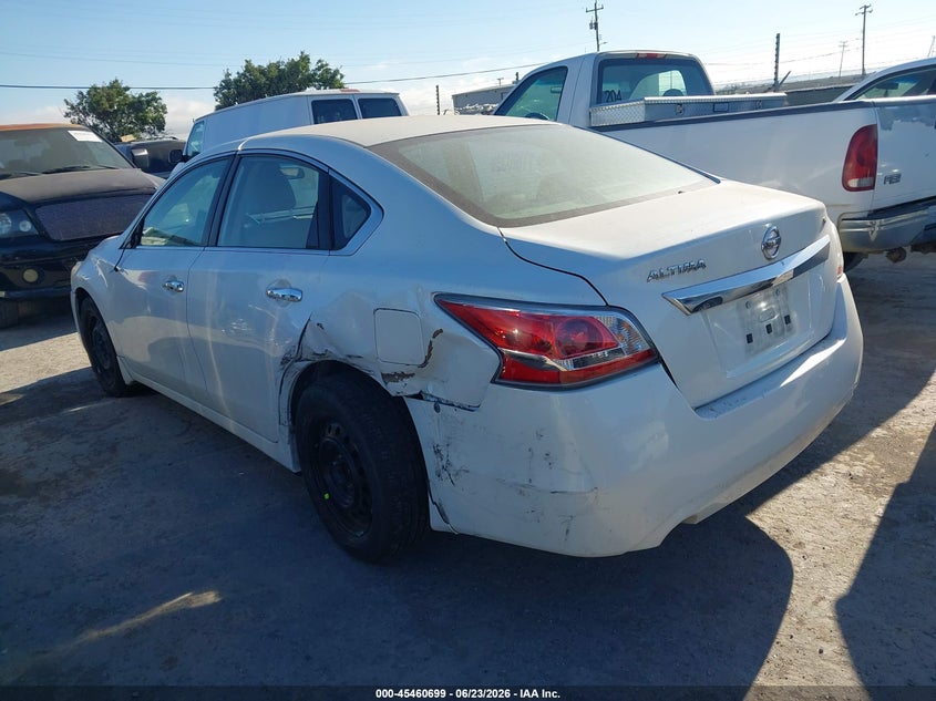 2015 Nissan Altima VIN 1N4AL3AP1FC235402 IAAI salvage auction — NORMAL WEAR, Clear - Dealer Only (California), sold $750 on 2026-07-09 (photo 3)