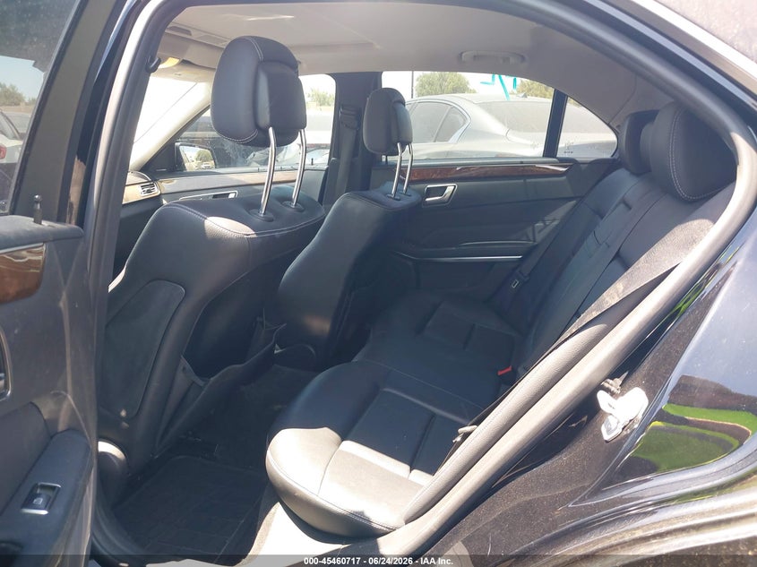 2014 Mercedes-benz E-klasse VIN WDDHF5KBXEA909402 IAAI salvage auction — REAR END, Salvage Title, sold $2,200 on 2026-07-12 (photo 8)