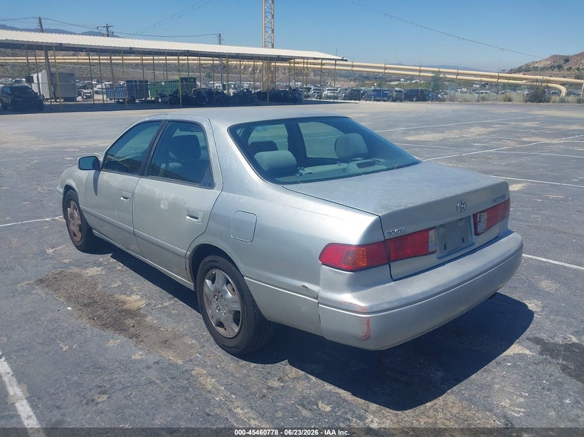 2000 Toyota Camry VIN JT2BG22K4Y0440001 IAAI salvage auction — FRONT END, Clear - Dealer Only (California), sold $425 on 2026-07-15 (photo 3)