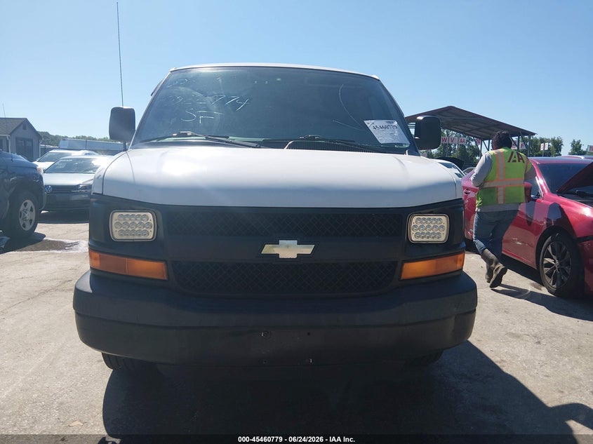 2007 Chevrolet Express 2500 VIN 1GCGG25V371103511 IAAI salvage auction — FRONT & REAR, Salvage - Greater Than 75% (Maryland), sold $375 on 2026-07-18 (photo 6)