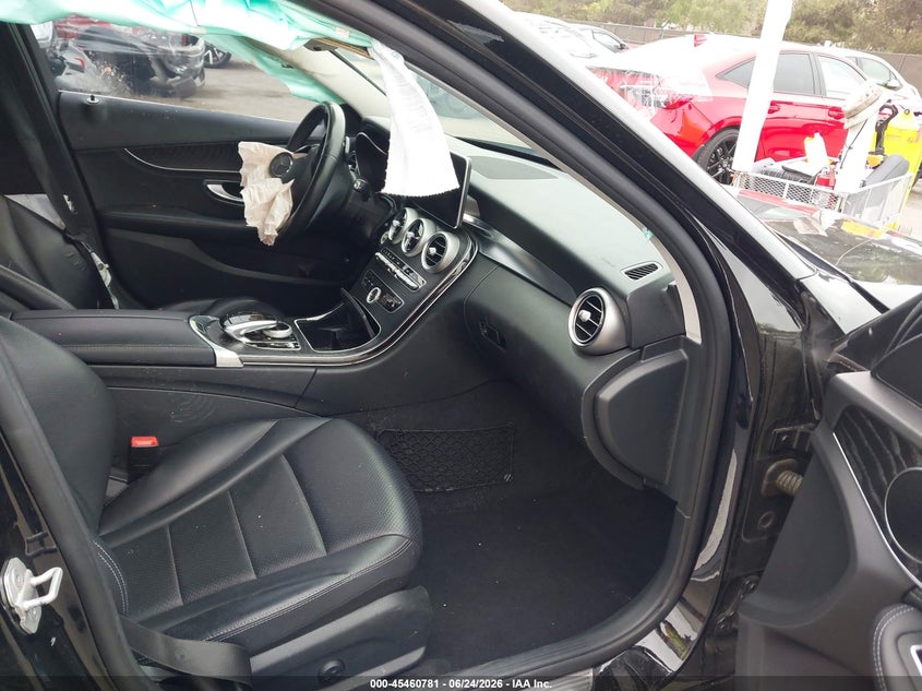 2016 Mercedes-benz C-klasse VIN WDDWF4JBXGR141167 IAAI salvage auction — RIGHT FRONT, Salvage (California), sold $2,150 on 2026-08-03 (photo 5)