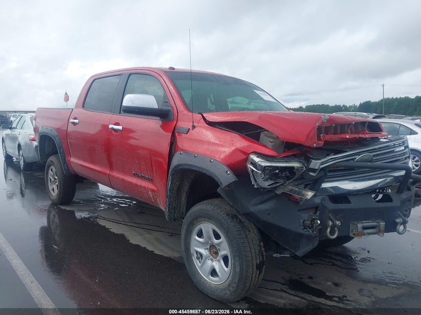 2018 Toyota Tundra VIN 5TFHW5F13JX733795 IAAI salvage auction — FRONT END, Salvage Title, sold $8,200 on 2026-07-29 (photo 1)