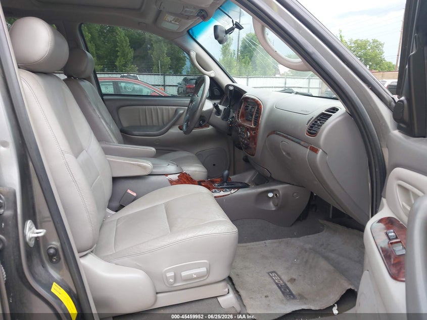 2003 Toyota Sequoia VIN 5TDBT48A43S200336 IAAI salvage auction — HAIL, Salvage (Missouri), sold $1,200 on 2026-07-16 (photo 5)