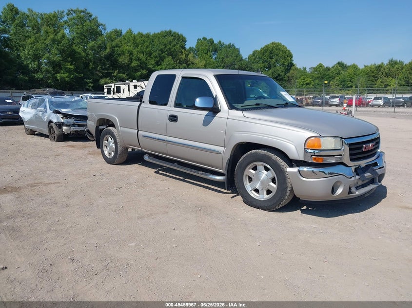 2006 Gmc SIERRA VIN 1GTEC19Z26Z240935 IAAI salvage auction — FRONT & REAR, Salvage (Tennessee), sold $1,800 on 2026-07-25 (photo 1)