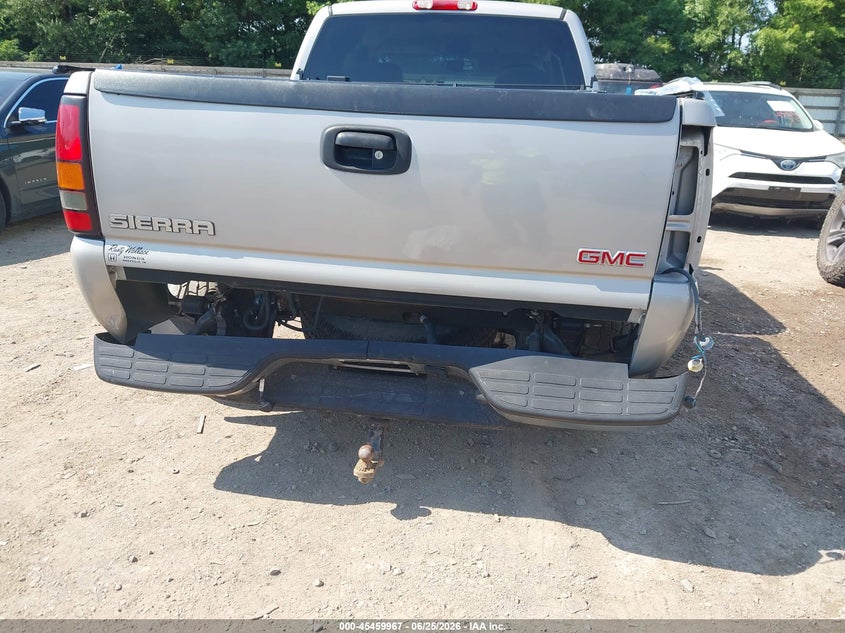2006 Gmc SIERRA VIN 1GTEC19Z26Z240935 IAAI salvage auction — FRONT & REAR, Salvage (Tennessee), sold $1,800 on 2026-07-25 (photo 6)