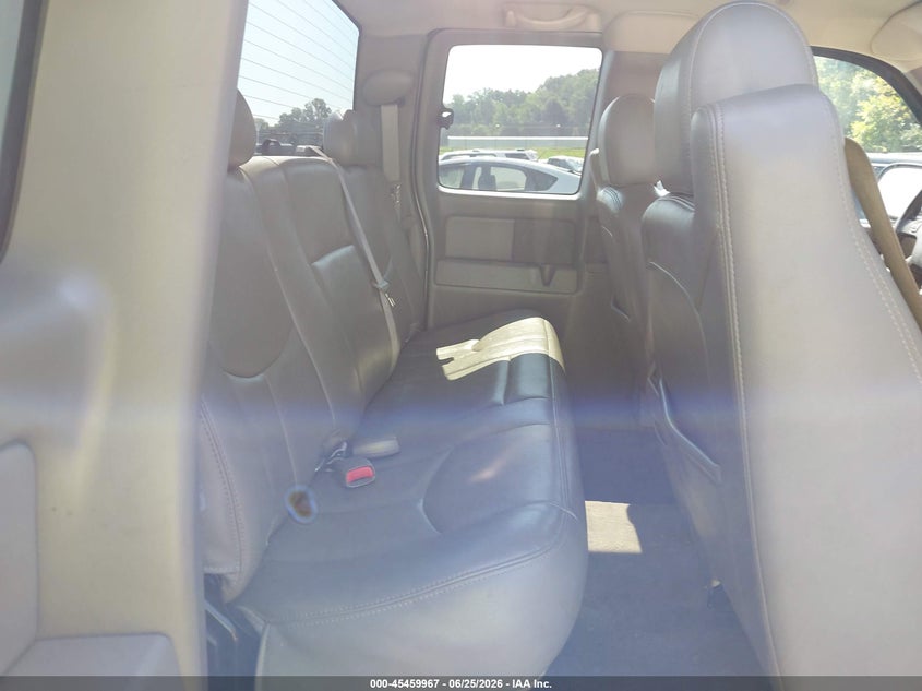 2006 Gmc SIERRA VIN 1GTEC19Z26Z240935 IAAI salvage auction — FRONT & REAR, Salvage (Tennessee), sold $1,800 on 2026-07-25 (photo 8)
